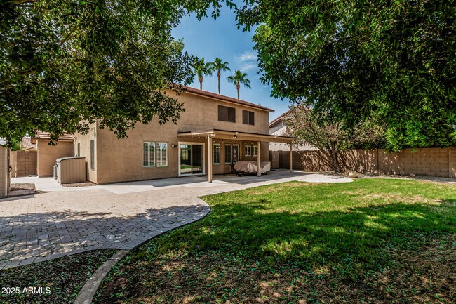 Building Photo - 1038 E Harrison Ct