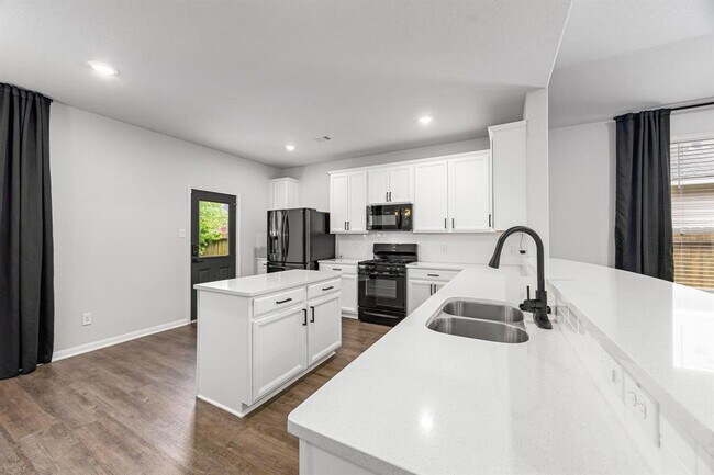 Building Photo - 11323 Cora Ln