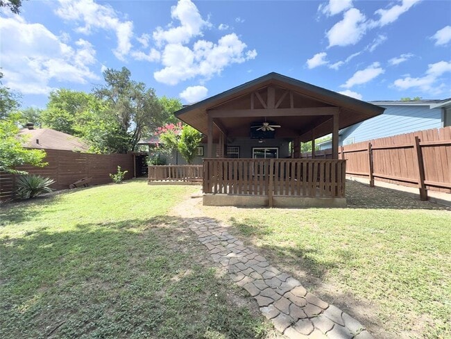 Building Photo - 4503 E Stassney Ln