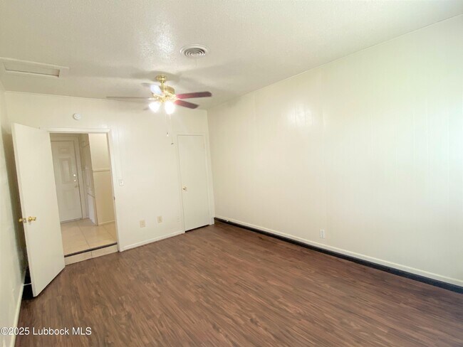 Building Photo - 5207 39th St