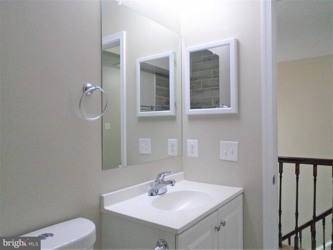 Building Photo - 1914 Duffield Ln