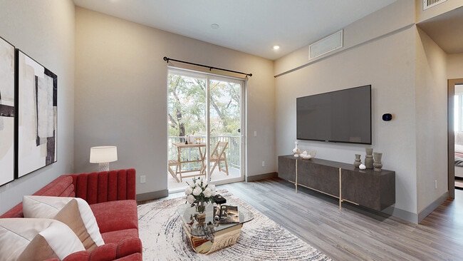 ba_2885eliot_unit301_STAGED_774sf_living2_1200x675 - Dio