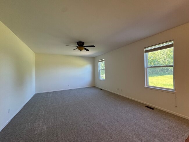 Building Photo - 405 Preserve Dr