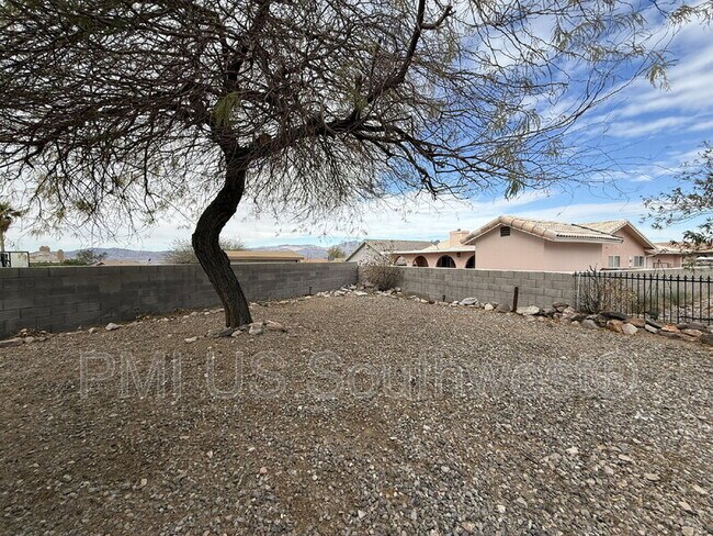 Building Photo - 3443 Sunbonnet Dr