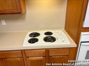 Building Photo - 213 Lakota Ct