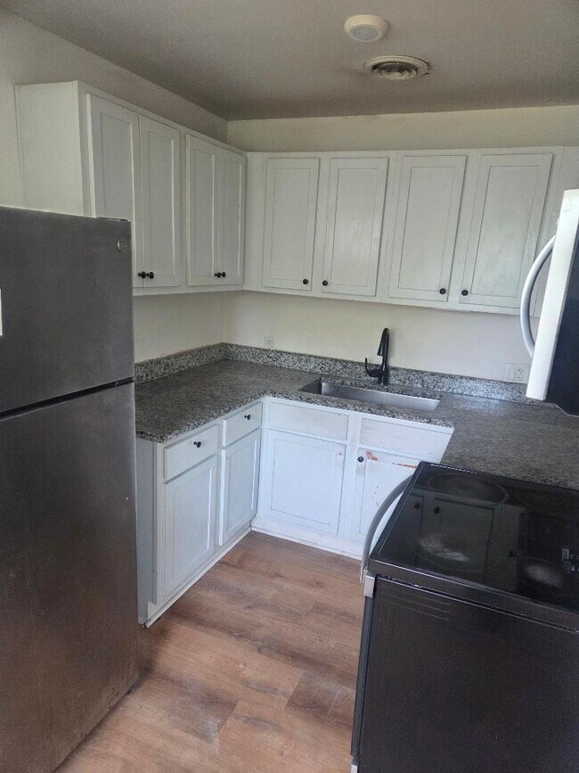 Building Photo - 2053 Marsia Ln