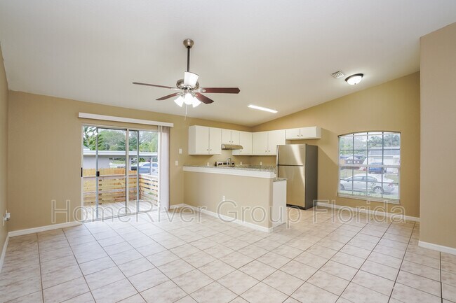 Building Photo - 512 Fox Run Trail