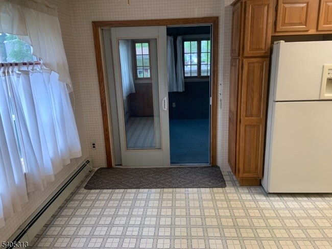 Building Photo - 169 Misty Ln