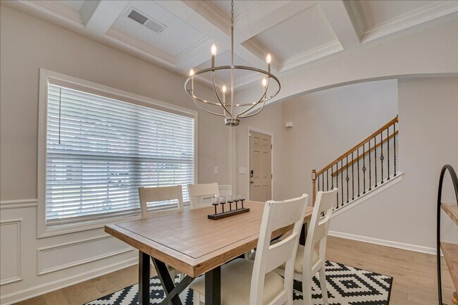 Building Photo - 211 Palisade Rdg