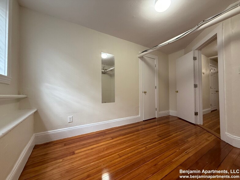 Building Photo - 7 Mt Hood Rd