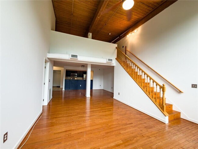 Building Photo - 494 Woonasquatucket Ave
