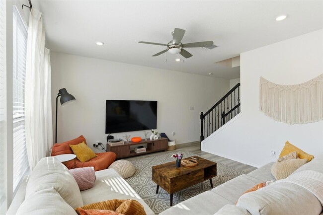 Building Photo - 13405 Dolley Madison St