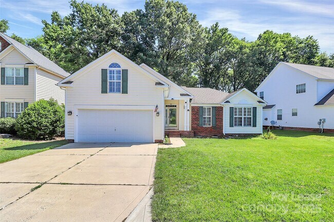 Building Photo - 203 Alnwick Ln