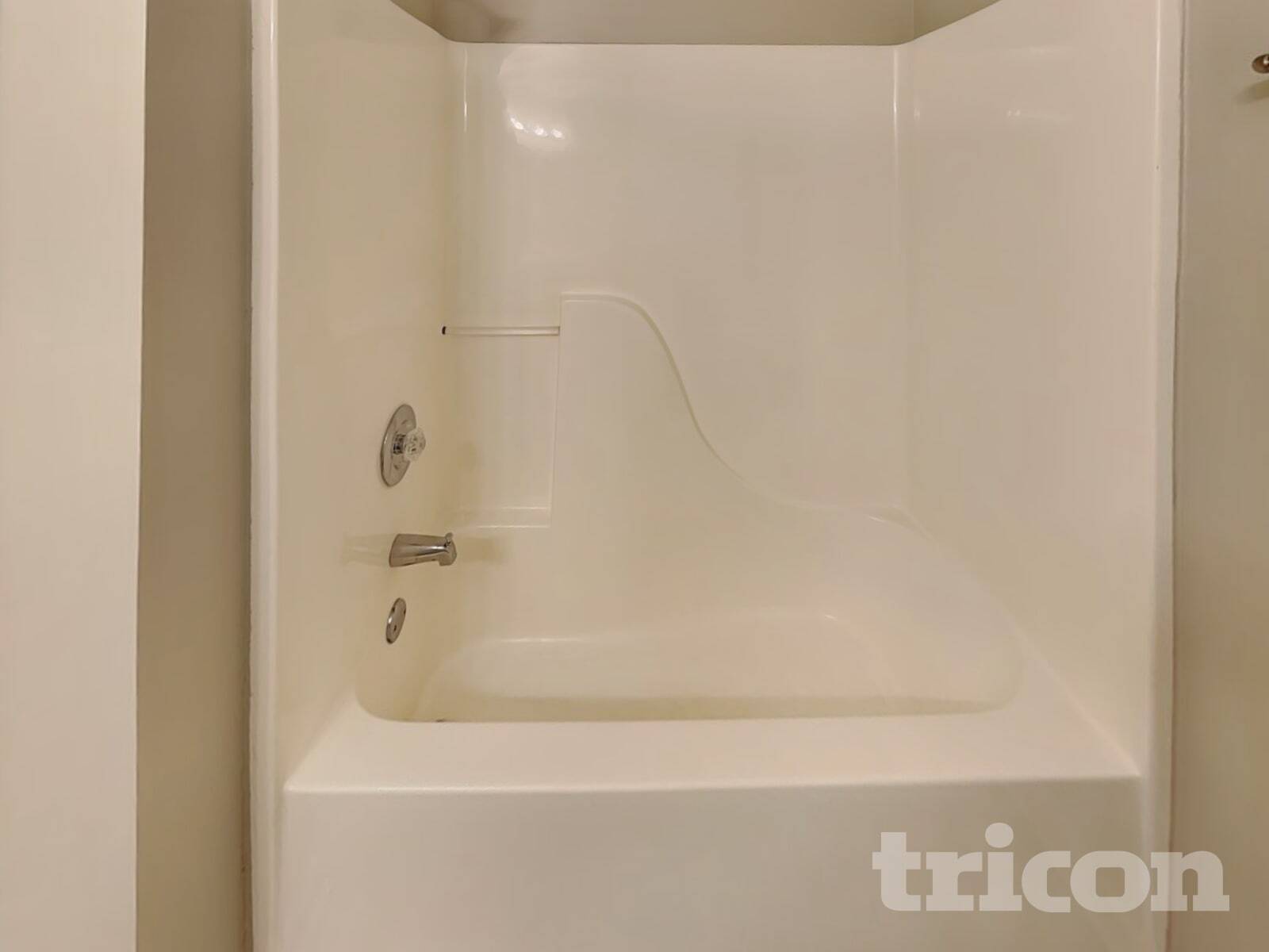 Building Photo - 210 Kennedy Dr