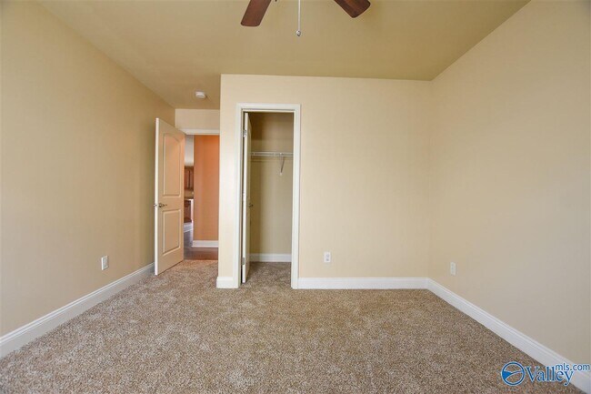 Building Photo - 103 Benteen Ave