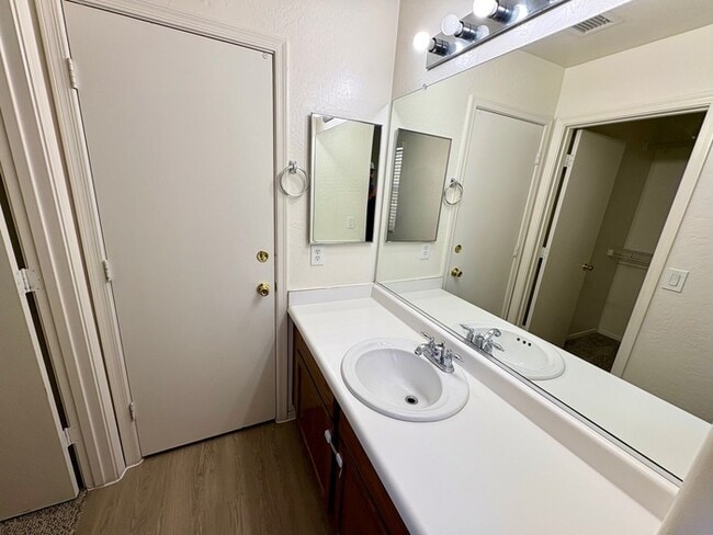 Building Photo - 10017 W Williams St