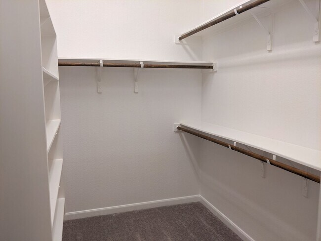 Building Photo - Available August 2026! Beautiful Home in Bryan!