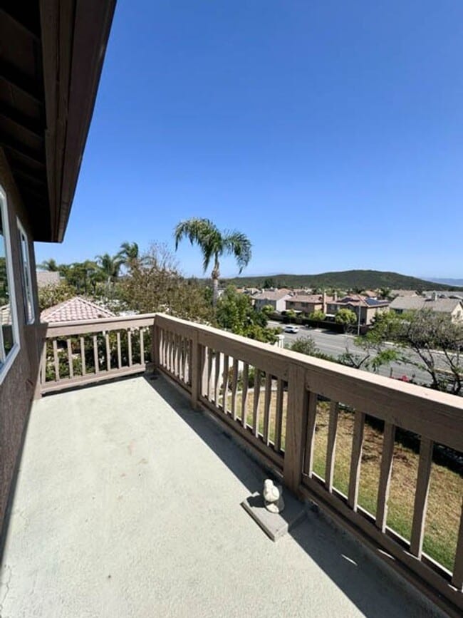 Building Photo - COMING SOON! Large Murrieta home available for LEASE!