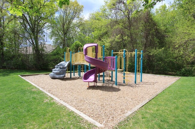 Building Photo - 105 Westgate Dr