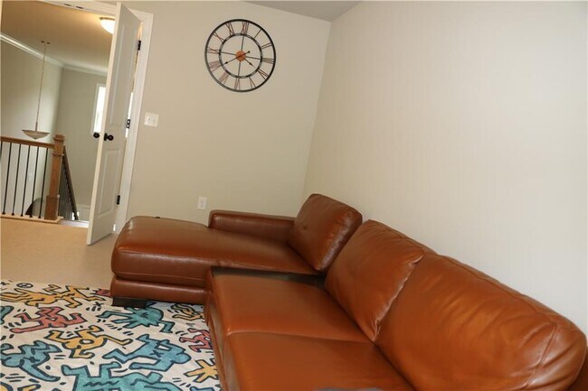 Building Photo - 122 Mountainside Dr