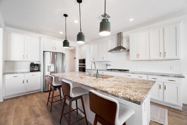 Building Photo - 9735 E Carr Peak Trl