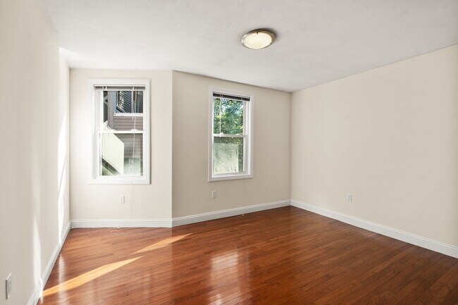 Building Photo - 93 Kilsyth Rd