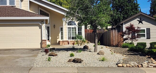 Building Photo - Spacious 4BR Home in Desirable Folsom Neighborhood – Move-In Ready May 1, 2026