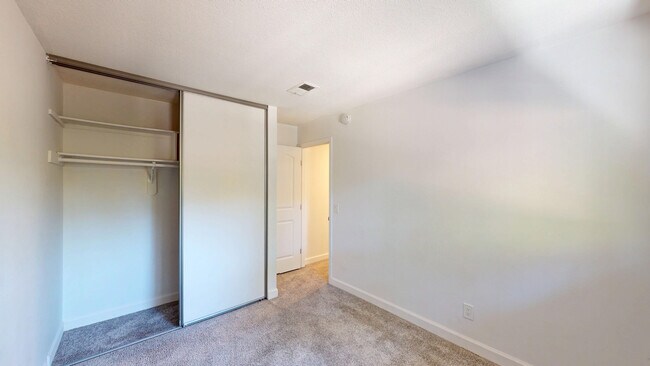 Building Photo - 18215 Happy Ln
