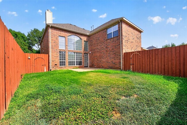 Building Photo - 8701 Mandevilla Dr
