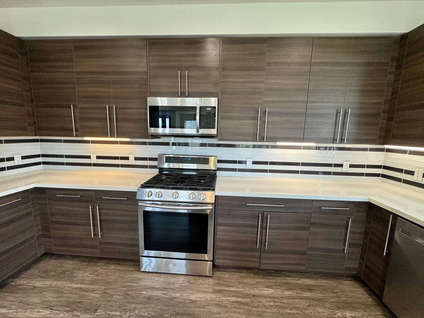 Building Photo - 6437 W 86th Pl