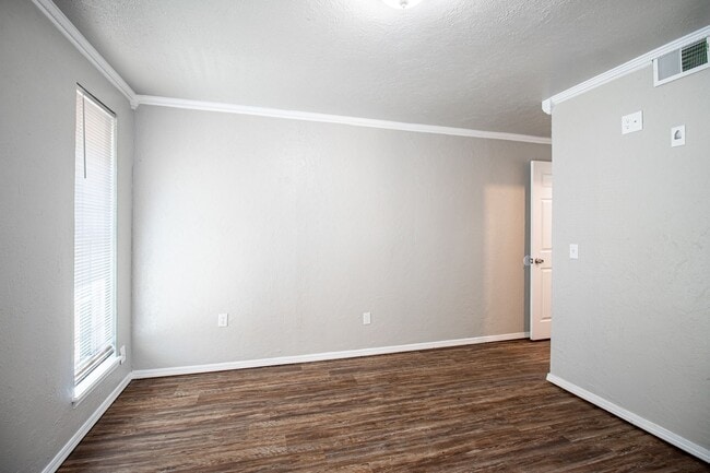 Building Photo - Great 3 Bed 2 Bath in OKC!