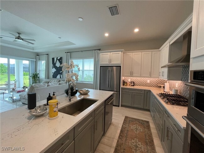 Building Photo - 9213 Cayman Dr