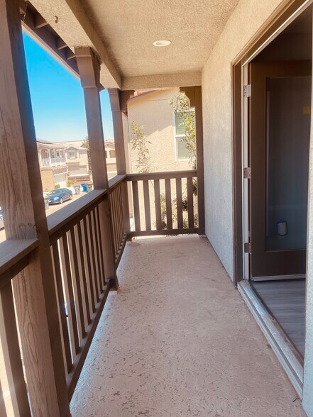 Building Photo - 6251 E Overlook Way