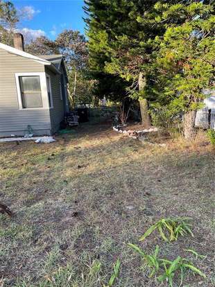 Building Photo - 2201 Virginia Dr