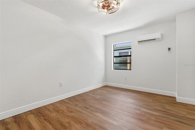 Building Photo - 113 145th Ave