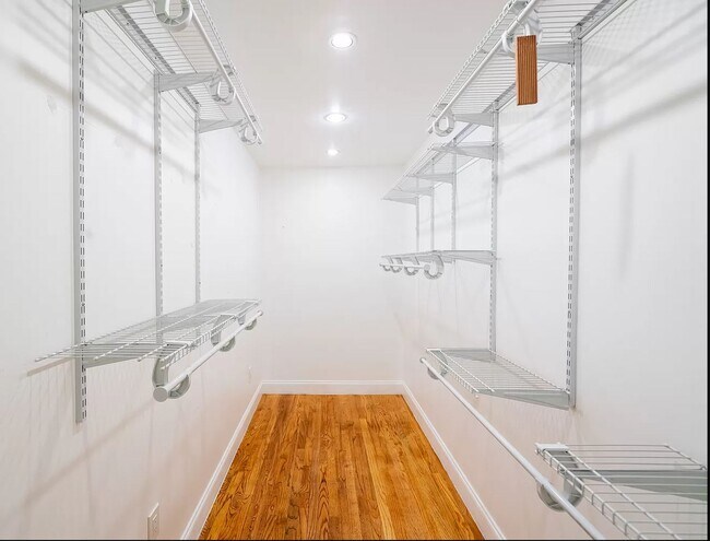 walk in closet - 572 Park Pl