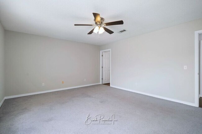 Building Photo - 2100 Blue Wind Dr
