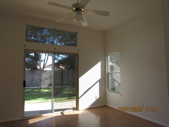 Building Photo - 15308 Medella Cir