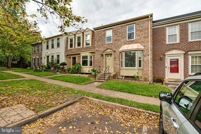 Building Photo - 5708 Heritage Crossing Ct