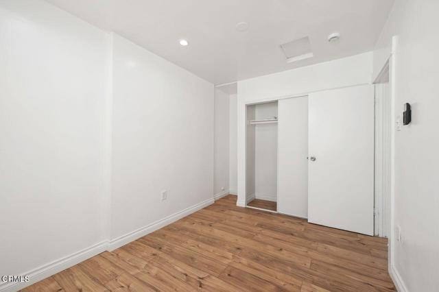 Building Photo - 1418 W 69th St