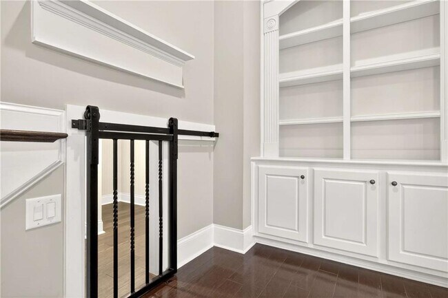 Building Photo - 2607 Lulworth Ln