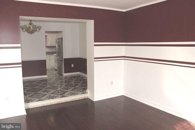 Building Photo - 41 Bralan Ct