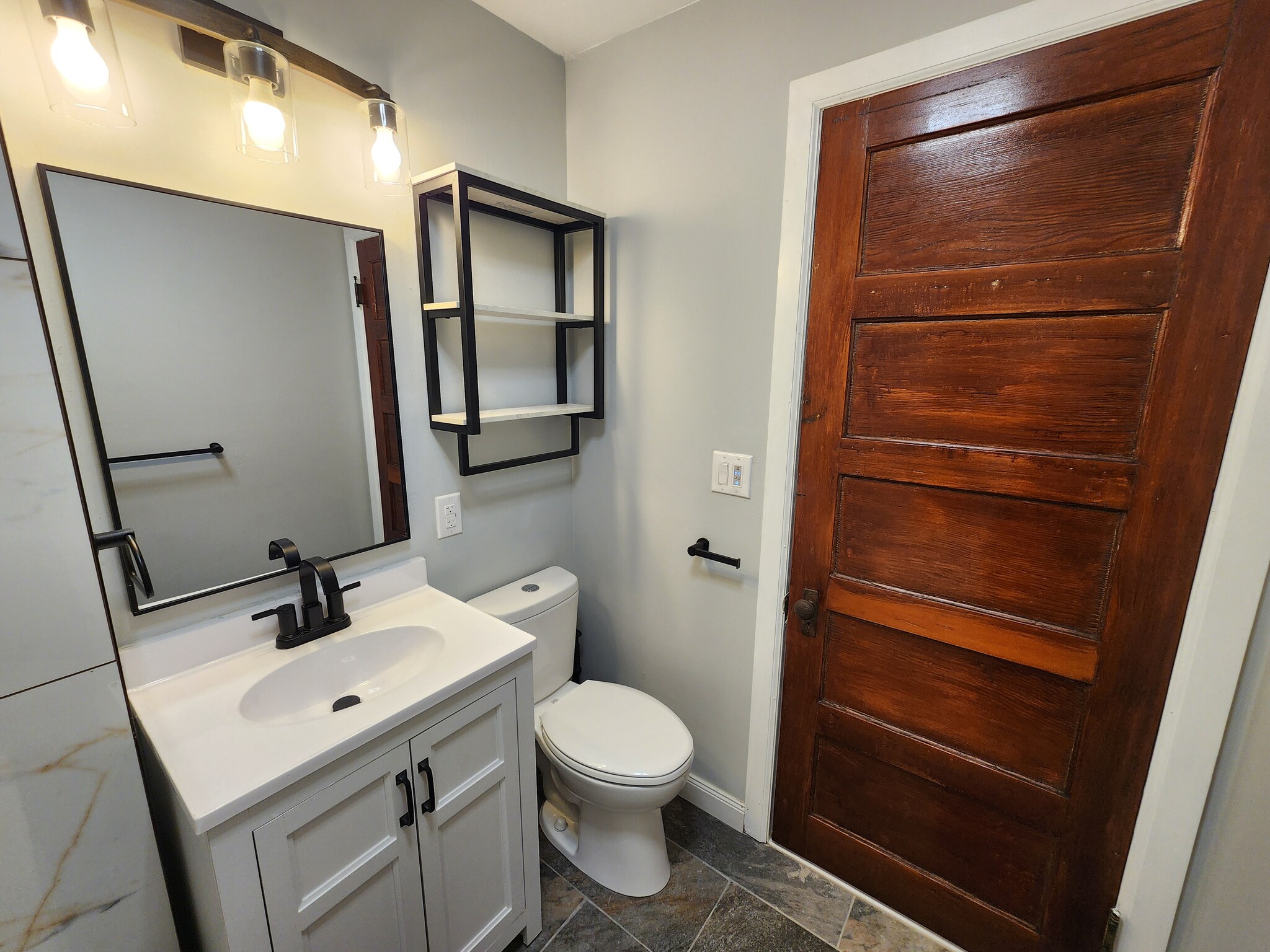 Building Photo - 260 Tennyson Ave