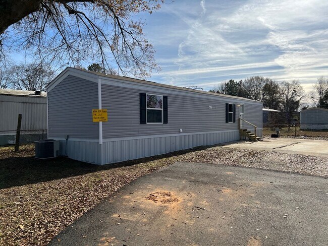 Building Photo - 1627 Coleman Rd