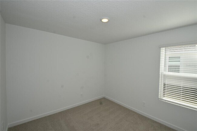 Building Photo - 10 Oconee Dr