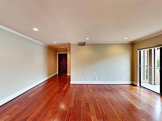 Building Photo - 7640 W Greenway Blvd