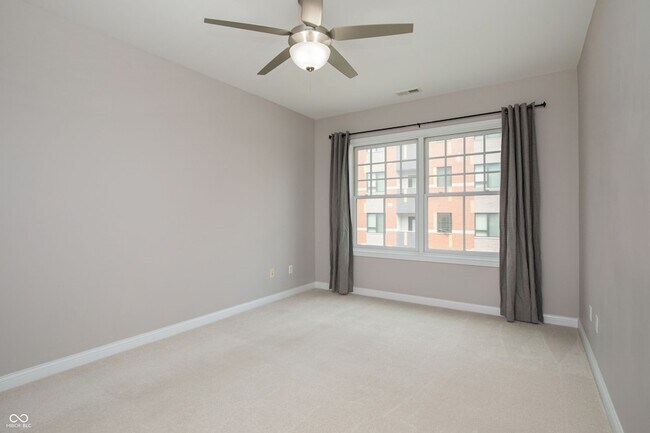 Building Photo - 517 N Park Ave