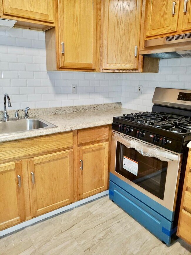 Kitchen - 235 Macdougal St