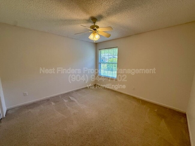 Building Photo - 5524 Hidden Ridge Dr