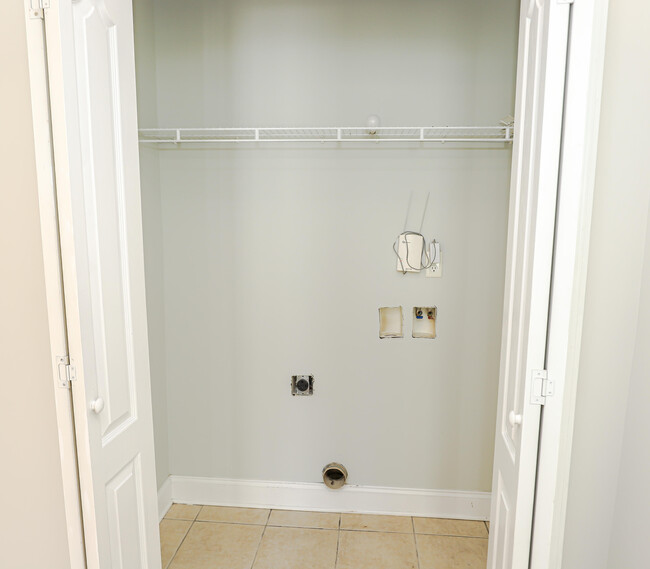 Building Photo - 1406 Leigh Ct